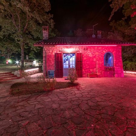 Villa Bog - Villa con piscina e campo da tennis Piegaro  Eksteriør billede
